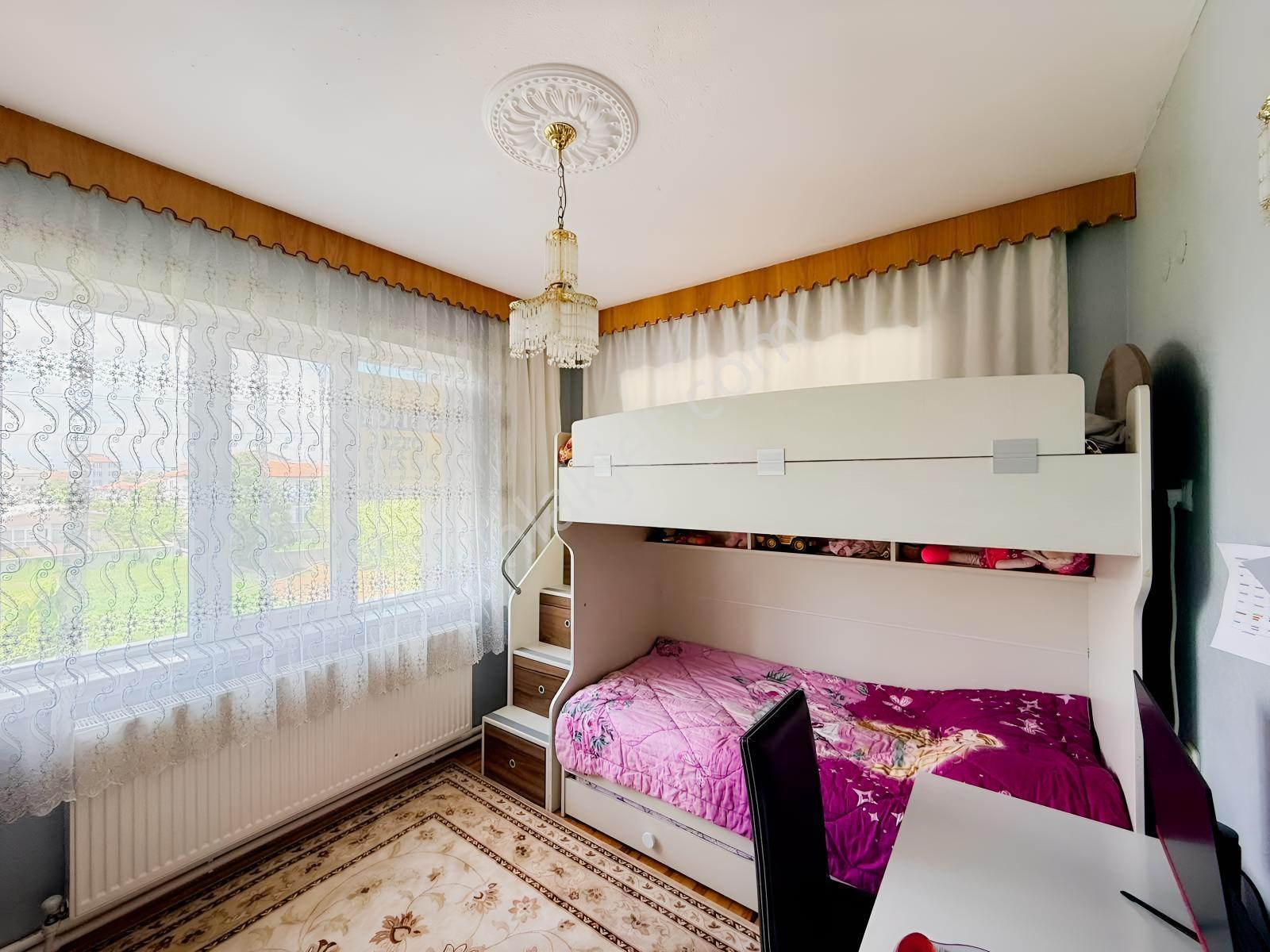 Ilgın Uçarı Mahallesinde 240 M² Bahçeli 4+1 Müstakil Ev — fotoğraf 8