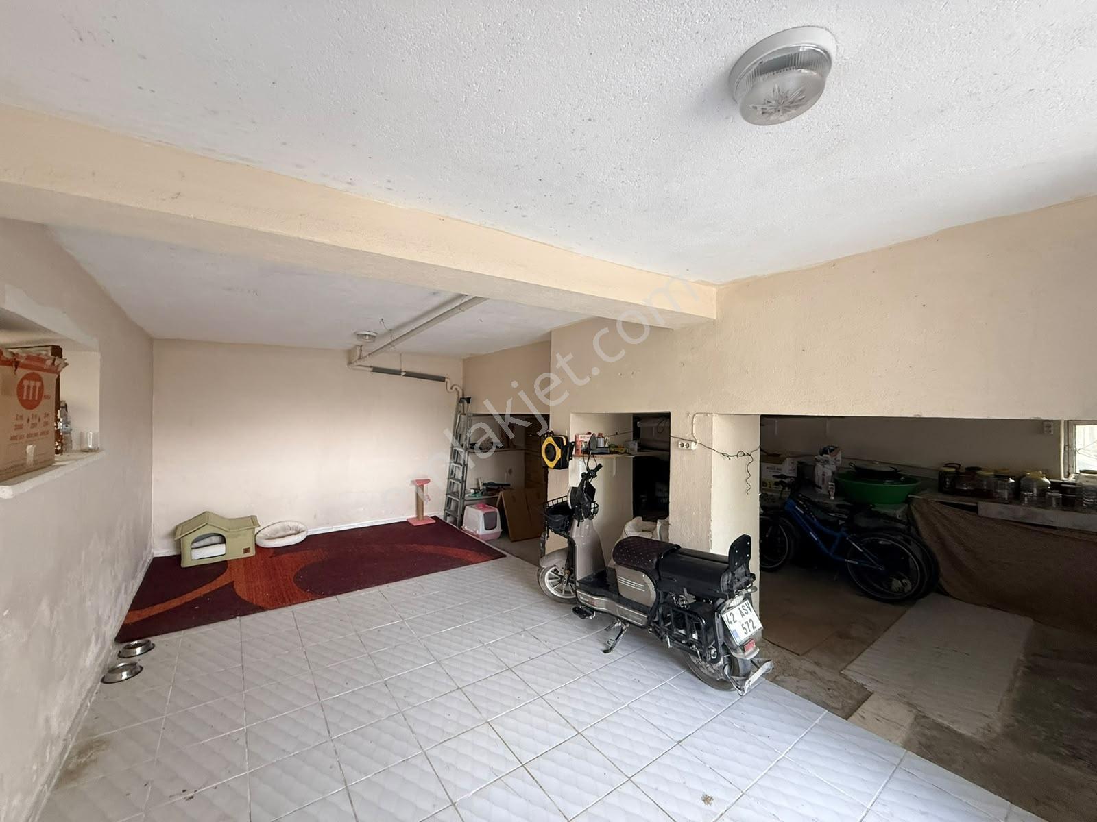 Ilgın Uçarı Mahallesinde 240 M² Bahçeli 4+1 Müstakil Ev — fotoğraf 28