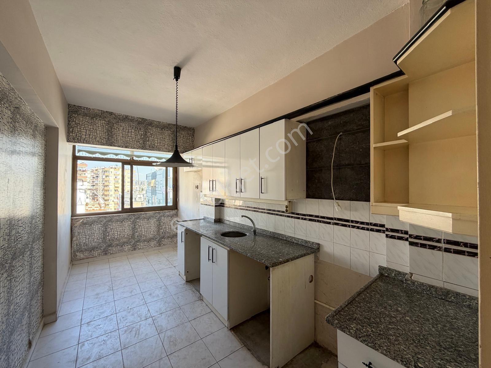 Prestij'den Pirireis'te Asansörlü Temiz 3+1 Satılık Daire — fotoğraf 2