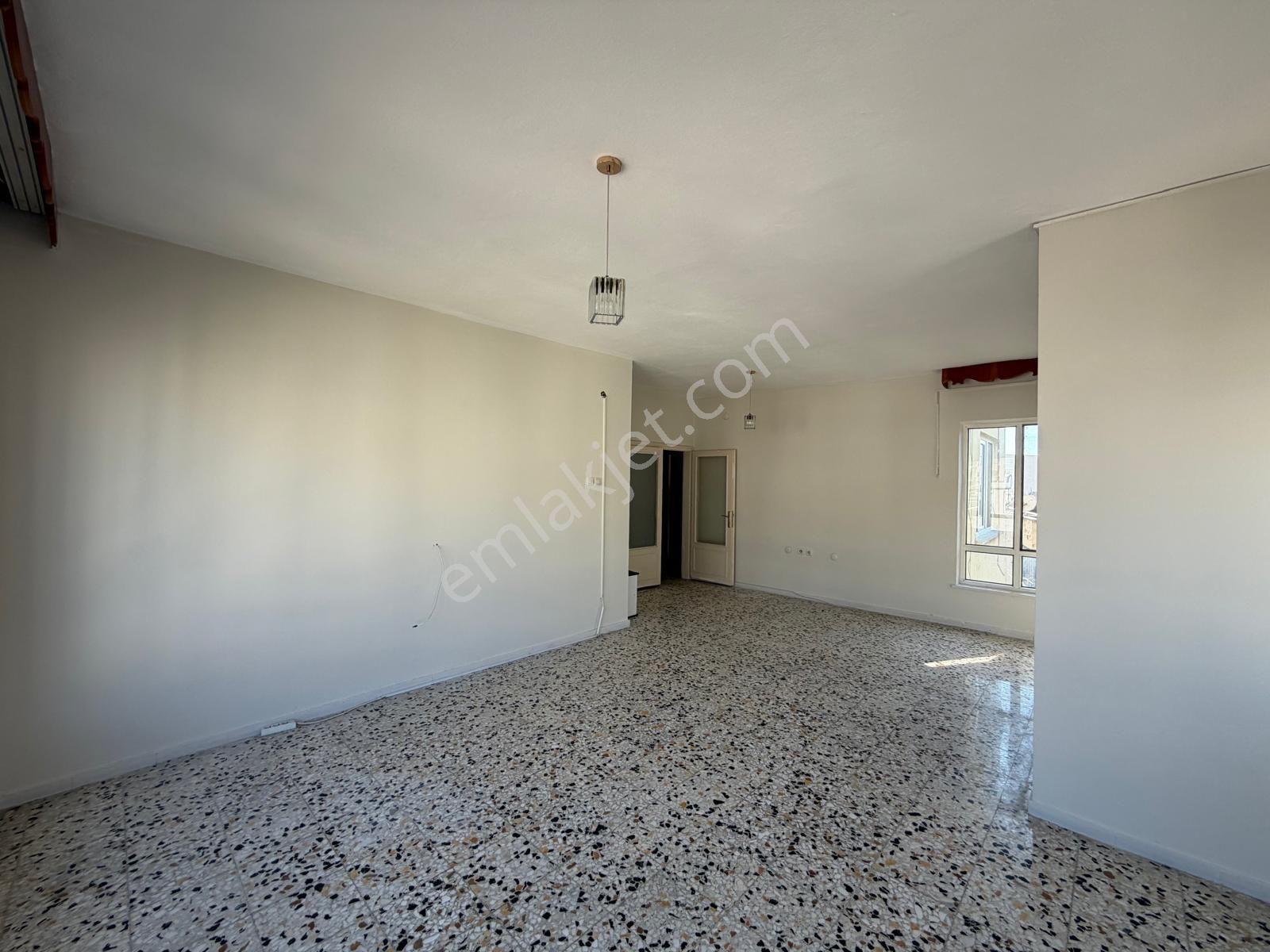 Prestij'den Pirireis'te Asansörlü Temiz 3+1 Satılık Daire — fotoğraf 5