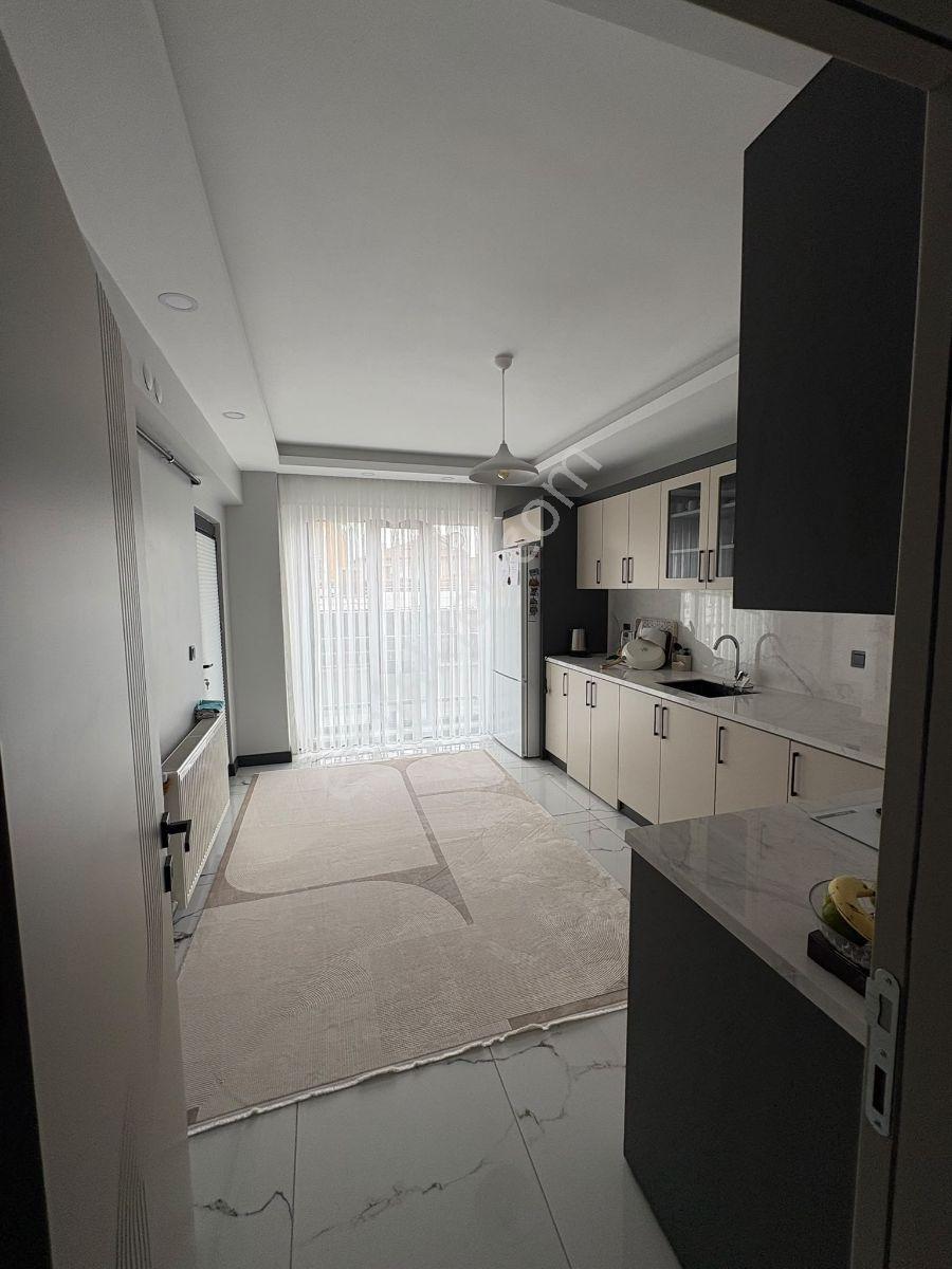 Carşı Merkezde Özel Yapım 2+1 3.arakat Sıfır Daire — fotoğraf 2
