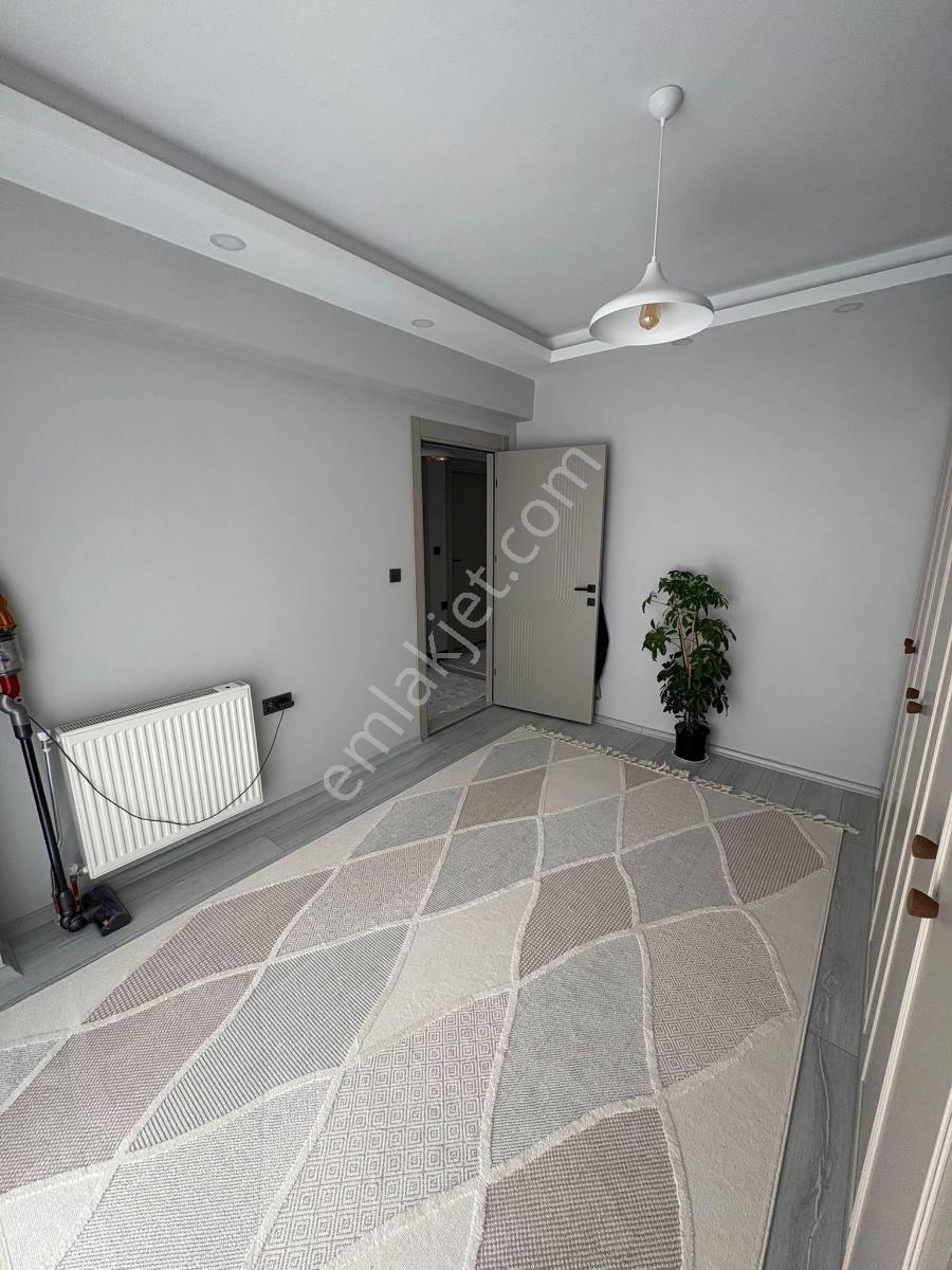 Carşı Merkezde Özel Yapım 2+1 3.arakat Sıfır Daire — fotoğraf 7
