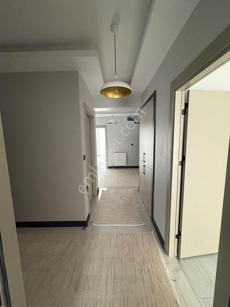 Carşı Merkezde Özel Yapım 2+1 3.arakat Sıfır Daire — fotoğraf 12