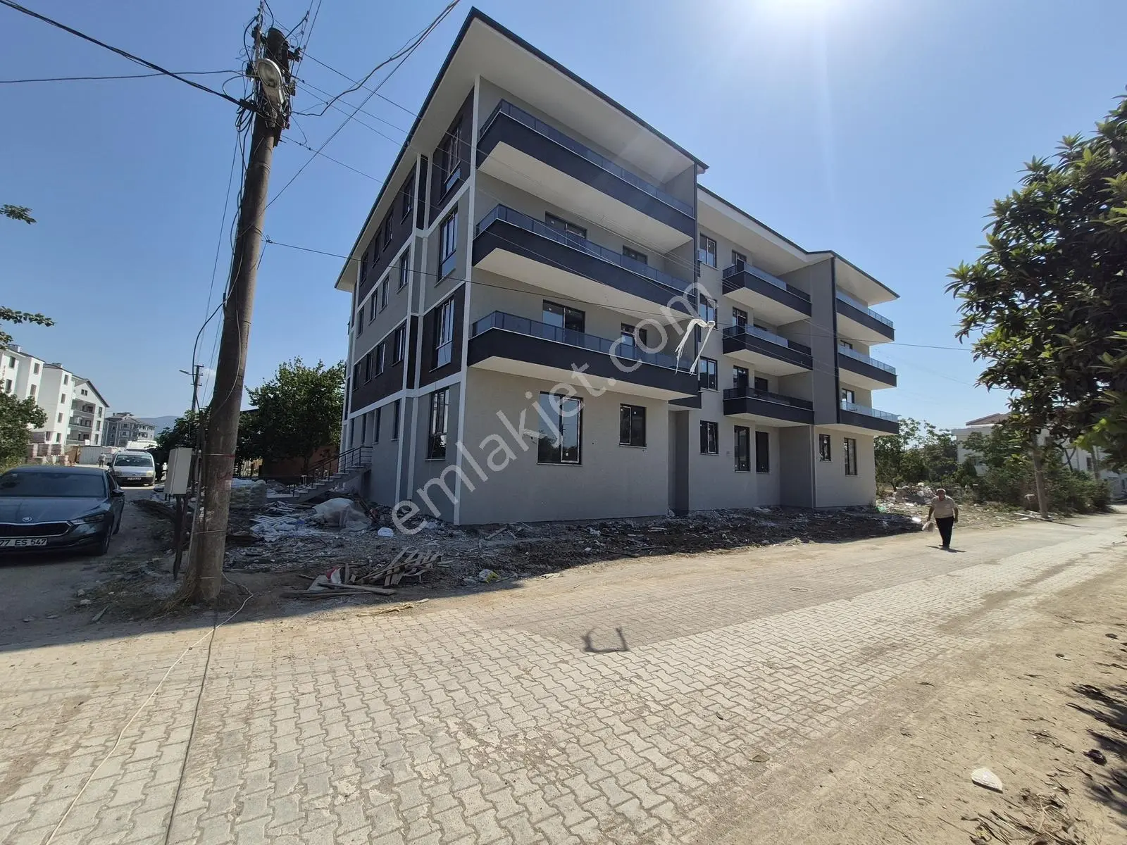 Çiftlikköy Sultaniye'De Satılık 2+1 Arakat Sıfır Ferah Daire