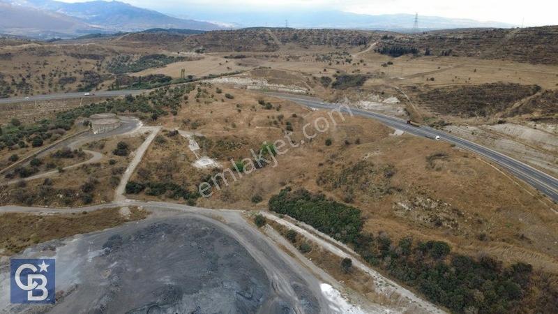 Aliağa Bozköyde 27885m2 Satılık Sanayi Parselinin Hemen Yanında — fotoğraf 3