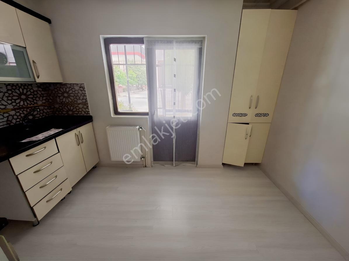 Yayla Mahallesinde Merkezi Konumda 2+1 90 M² Temiz Ve Bakımlı — fotoğraf 5