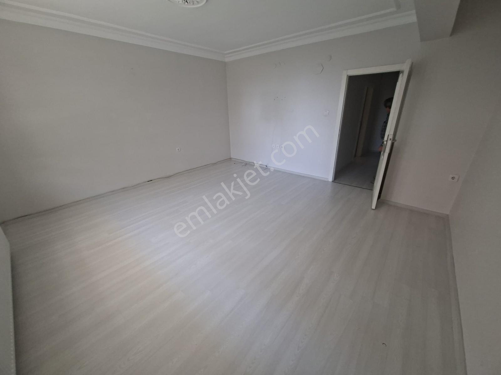 Yayla Mahallesinde Merkezi Konumda 2+1 90 M² Temiz Ve Bakımlı — fotoğraf 8