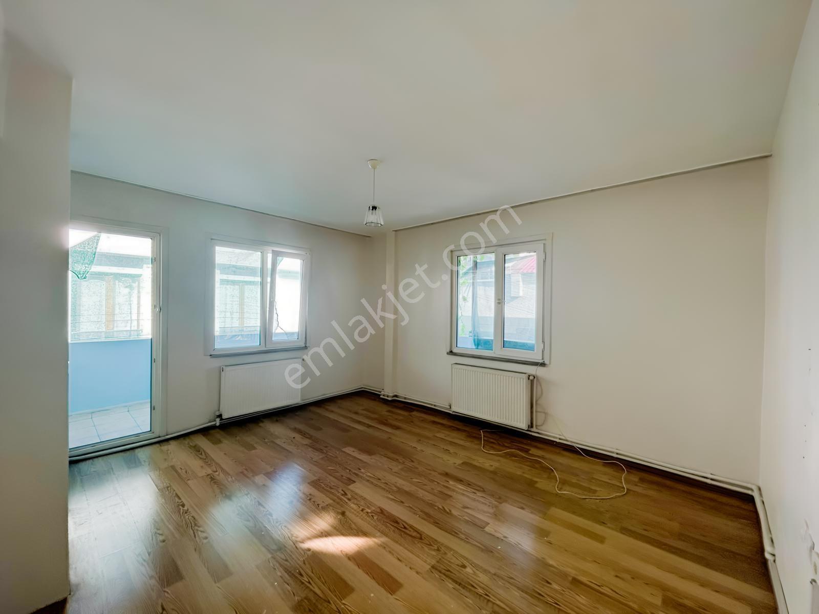 Firuzköy Bulvarına 2 Dk 100M² 2+1 Yatırıma Uygun Satılık Daire