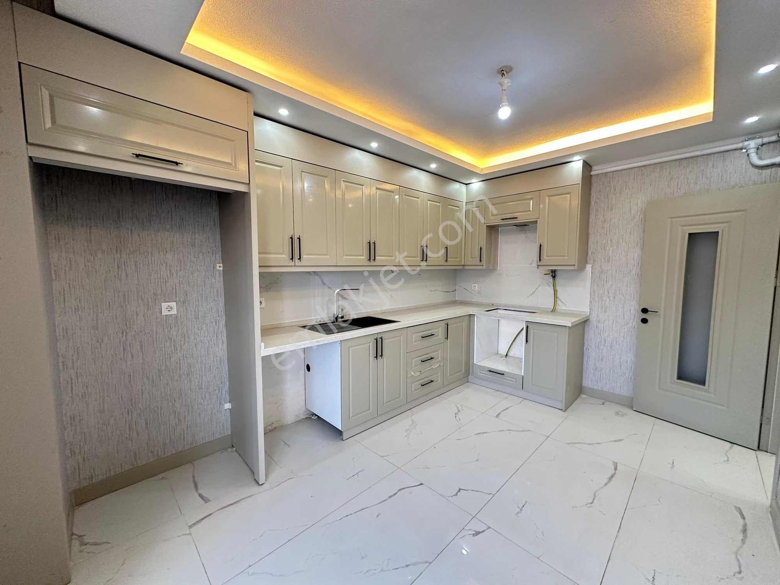 Uygan'dan Yedieylül Mah. 2+1 110m² Ultra Lüx Havuzlu Site — fotoğraf 10