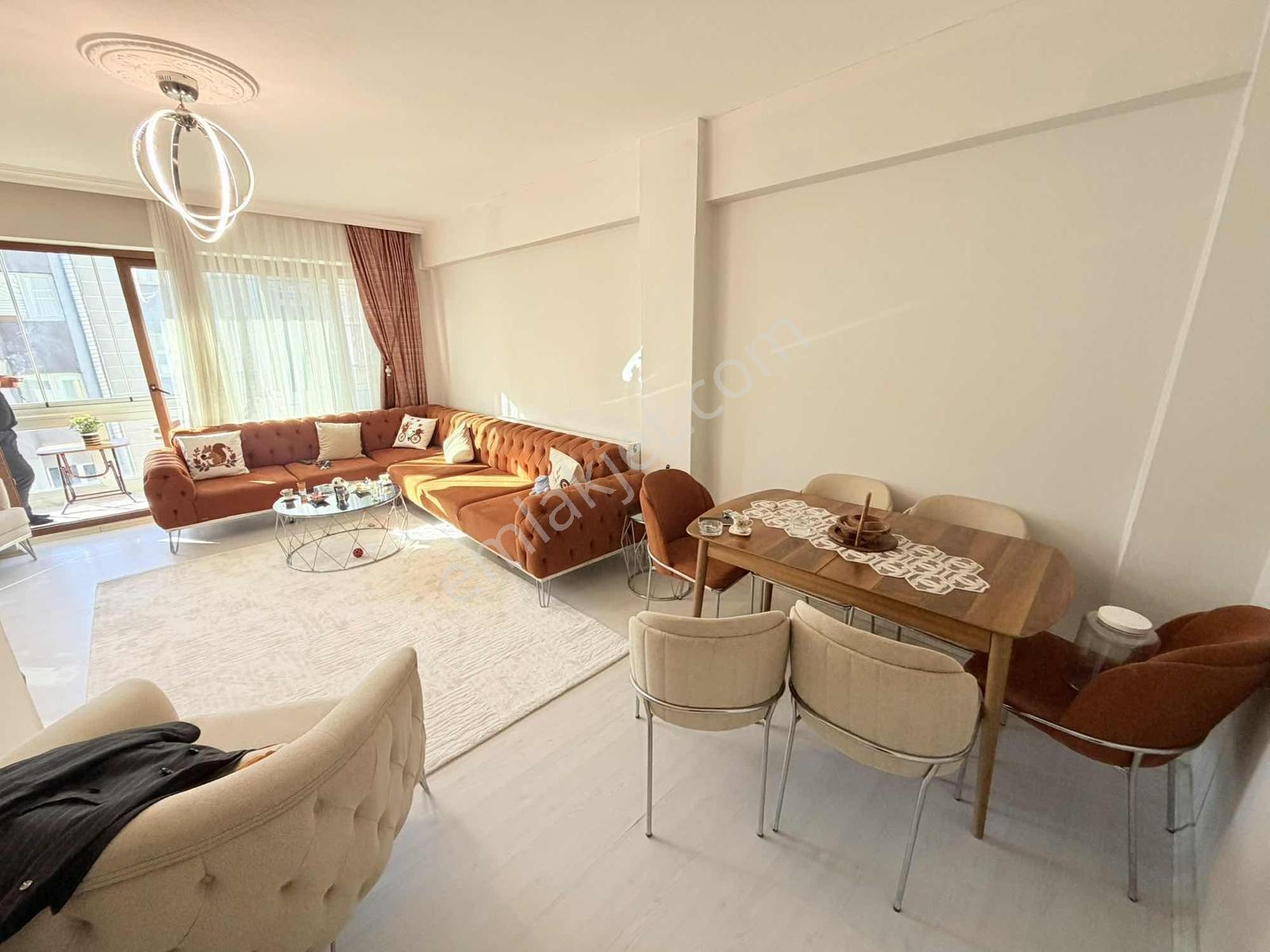 Buca Menderes Caddesi Üzeri 2+1 Lüx Ara Kat Çift Cephe Daire — fotoğraf 2