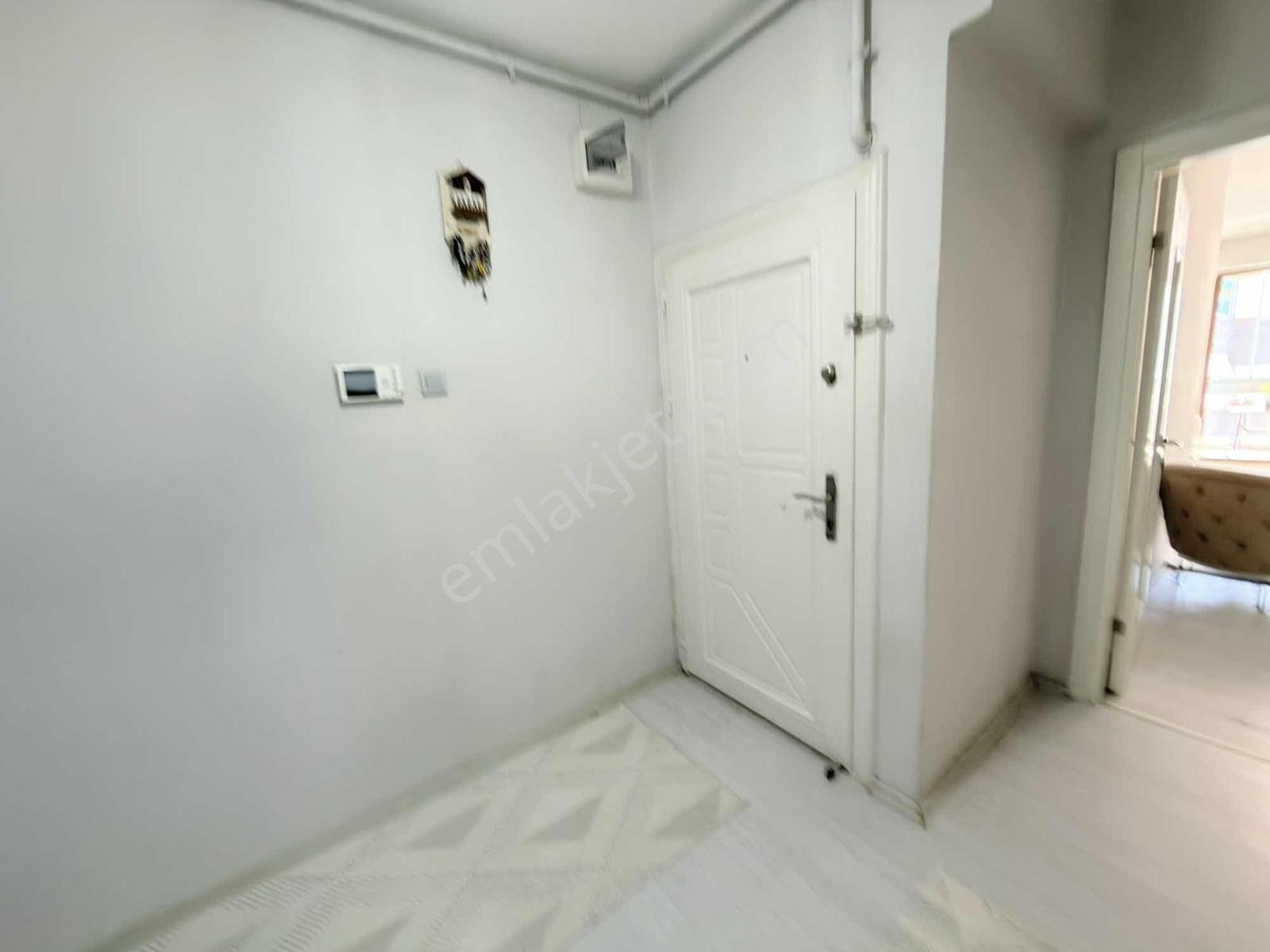 Buca Menderes Caddesi Üzeri 2+1 Lüx Ara Kat Çift Cephe Daire — fotoğraf 13