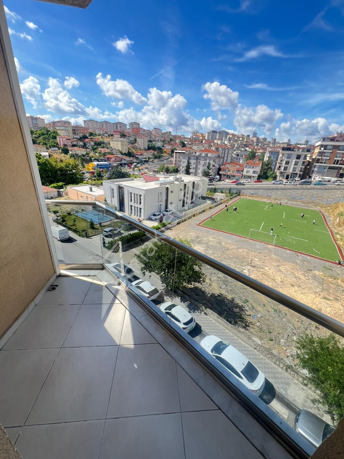 Hemen Oturuma Hazır Cadde Üzeri Ara Katta 2+1 Satılık Daire — fotoğraf 12