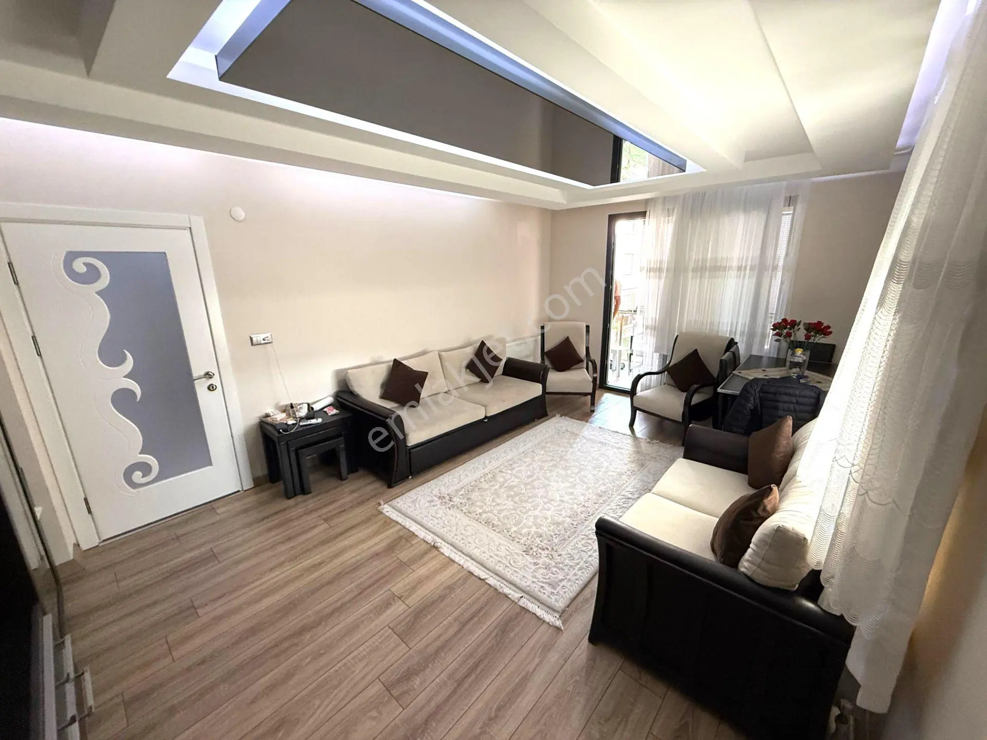 𝄞melodi'den Özellikle Akçay Merkez'de Ultralux Ev Arayanlara Ebv Banyolu Ön Cephe Arakat 2+1 Daire — fotoğraf 14