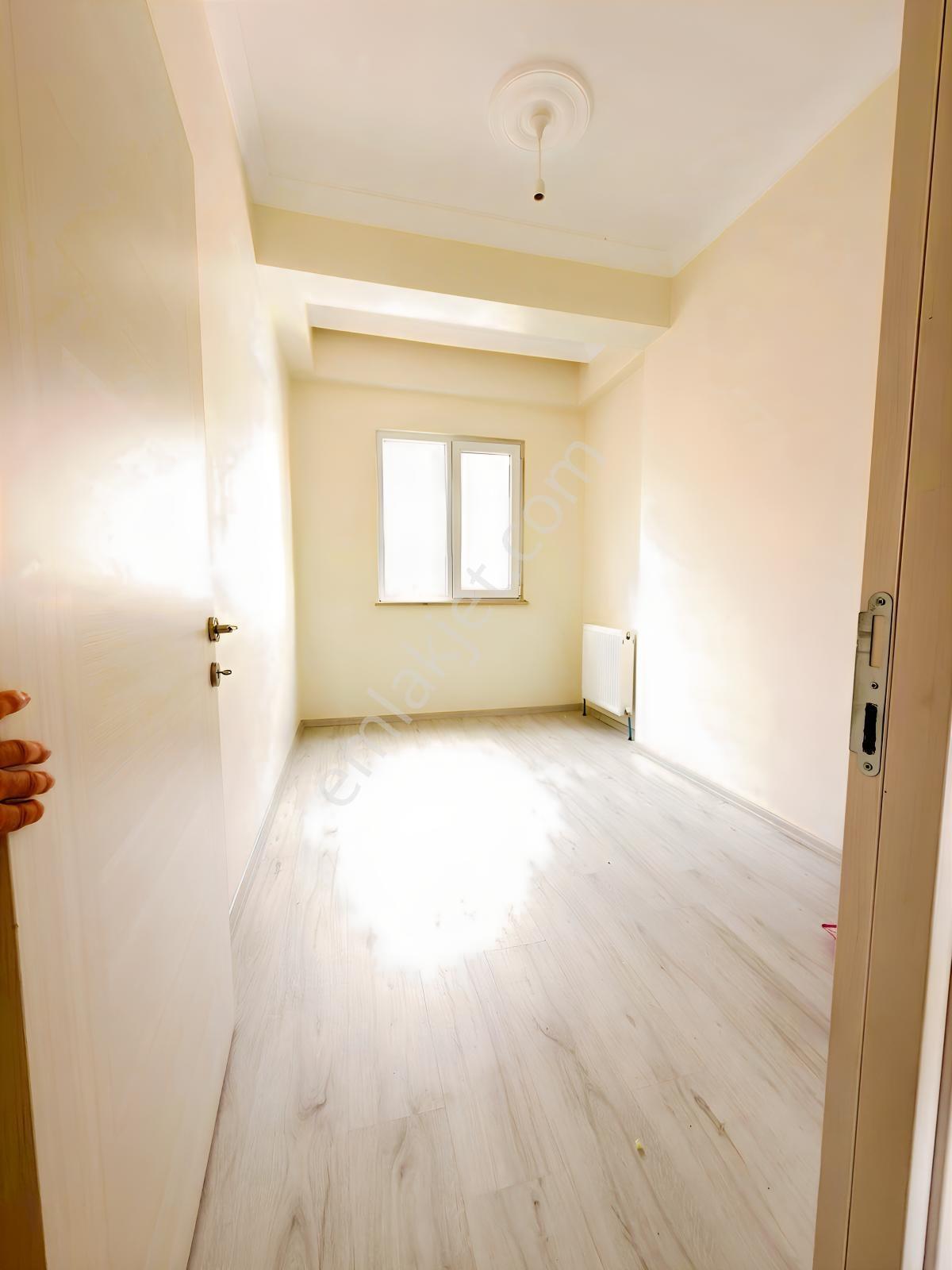 Kartal Topselvide İskanlı Yeni Bina 2+1 — fotoğraf 5