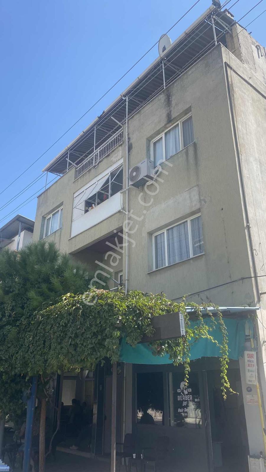 Küçük Çiğli Fırsat Lokasyon 3+1 Satılık Daire — fotoğraf 3