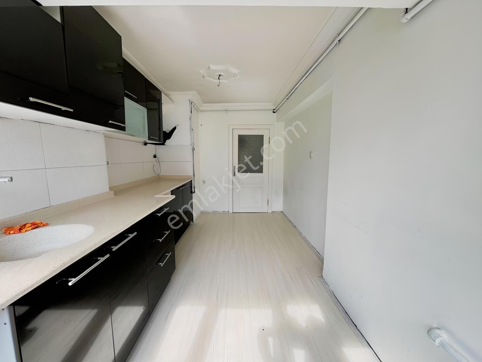 İncirli'de Merkezi Konumda, Gün Boyu Güneş Alan 4+1 Ferah Dublks — fotoğraf 8