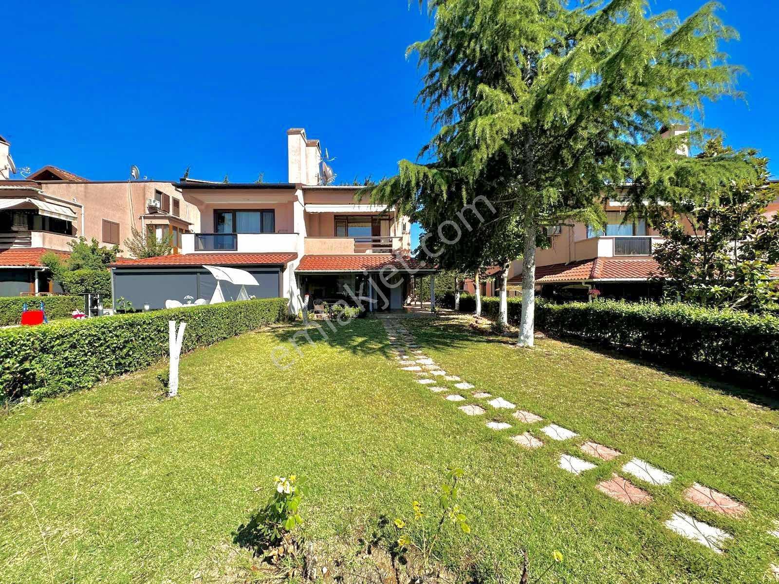 Kartallar - Plaja Sıfır Havuzlu Site İçerisinde 4+1 Villa!! — fotoğraf 2