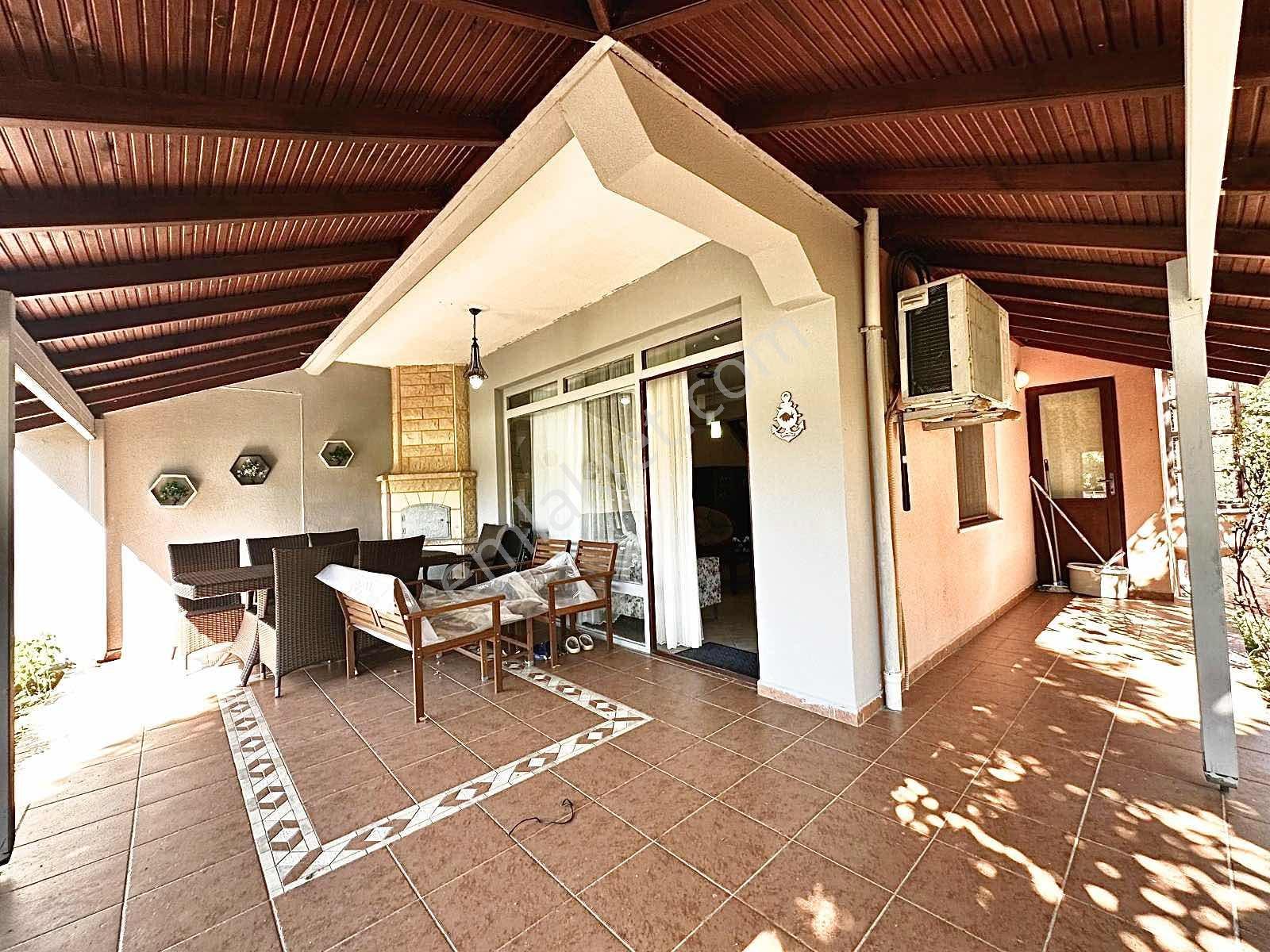 Kartallar - Plaja Sıfır Havuzlu Site İçerisinde 4+1 Villa!! — fotoğraf 7
