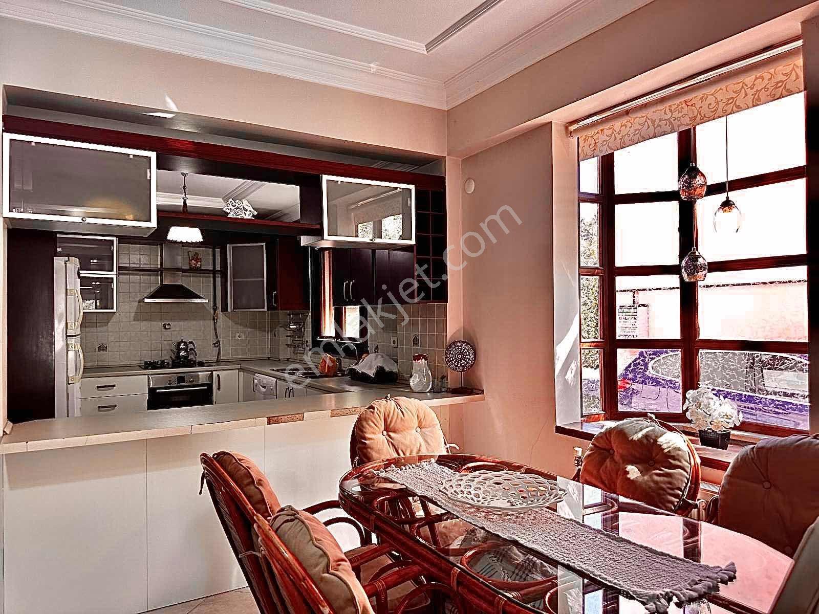 Kartallar - Plaja Sıfır Havuzlu Site İçerisinde 4+1 Villa!! — fotoğraf 14