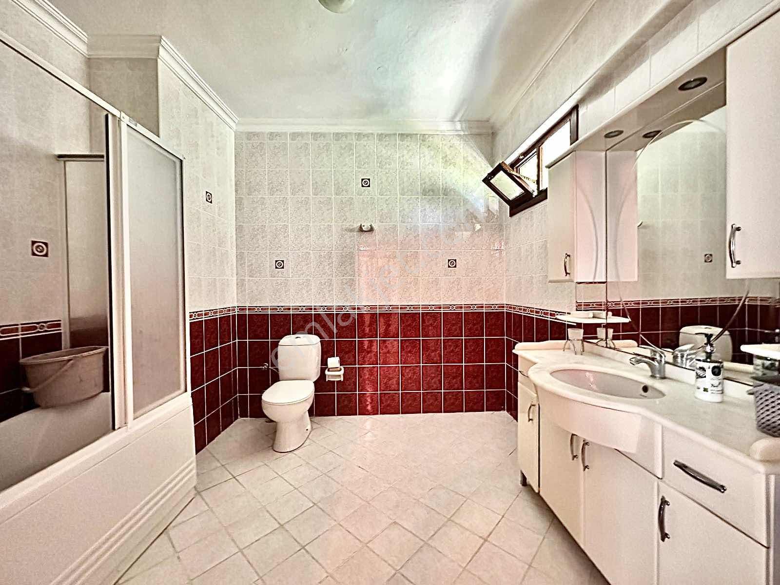Kartallar - Plaja Sıfır Havuzlu Site İçerisinde 4+1 Villa!! — fotoğraf 29