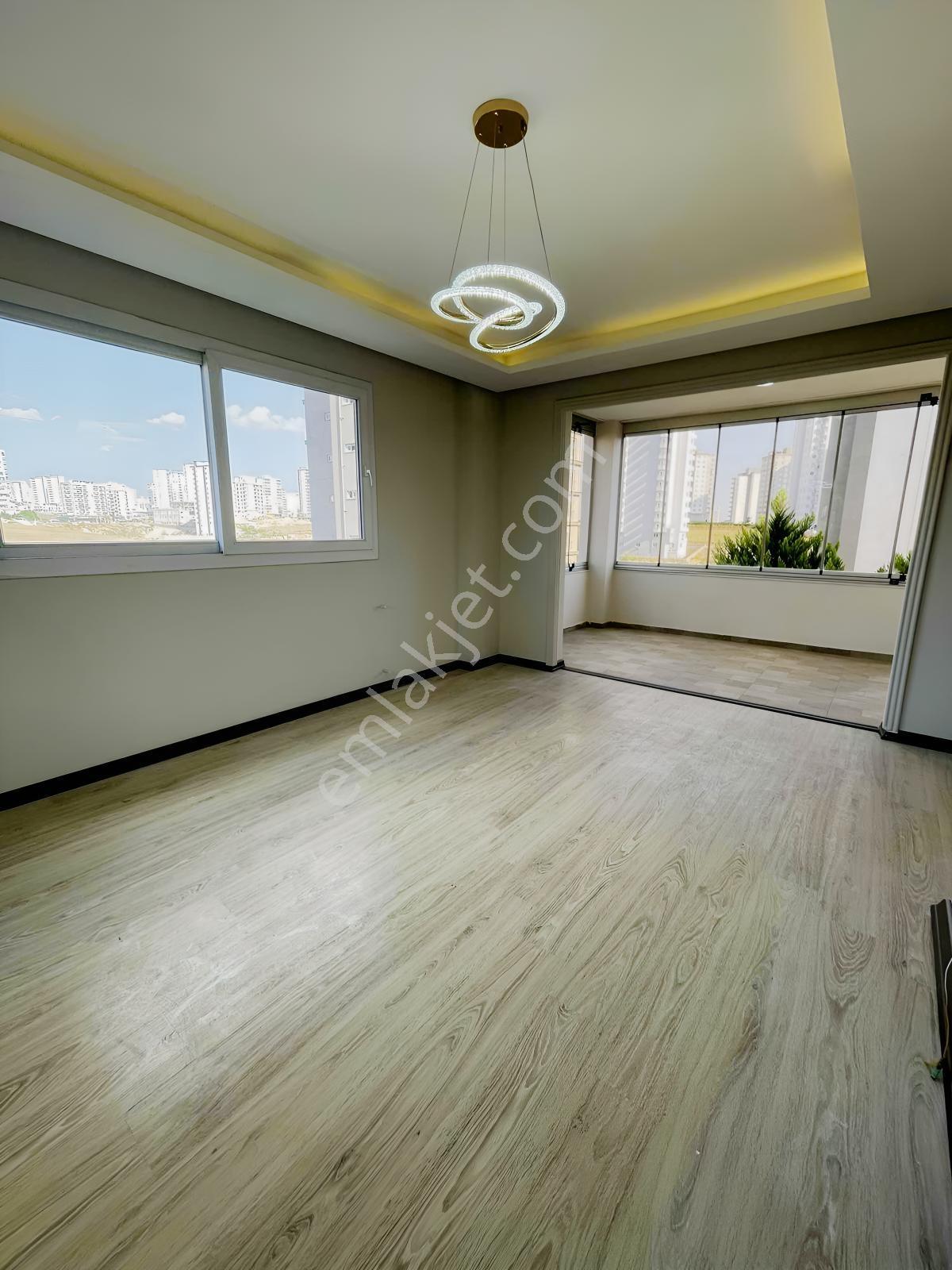 Çarkıparede~1+1~sınırsız~kredi~cam~balkon~3~cepheli~geniş~oturum — fotoğraf 4