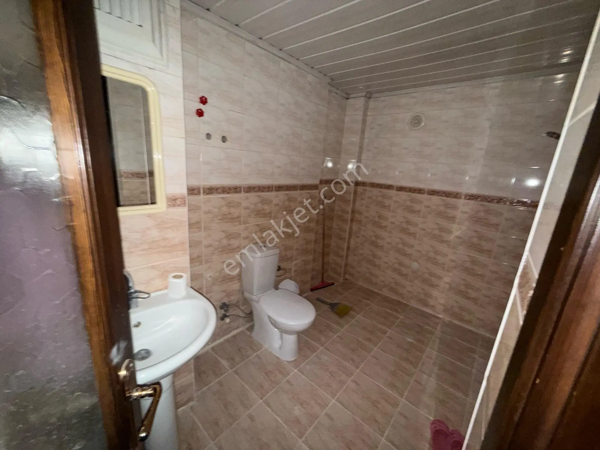 Malatya Yeşilyurt Koyunoğlu 3+1 Geniş Balkonlu Satılık Daire — fotoğraf 4