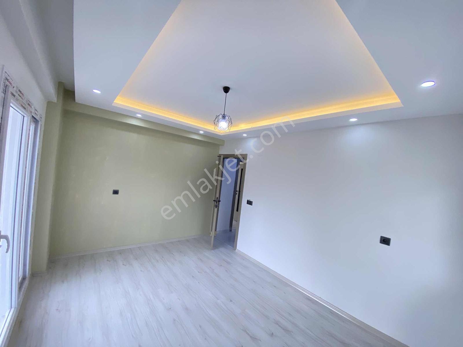 Yılmaz'dan İncirlik Yenımahalle'de Satılık 2+1 A.mtfk Gırış Kat — fotoğraf 24
