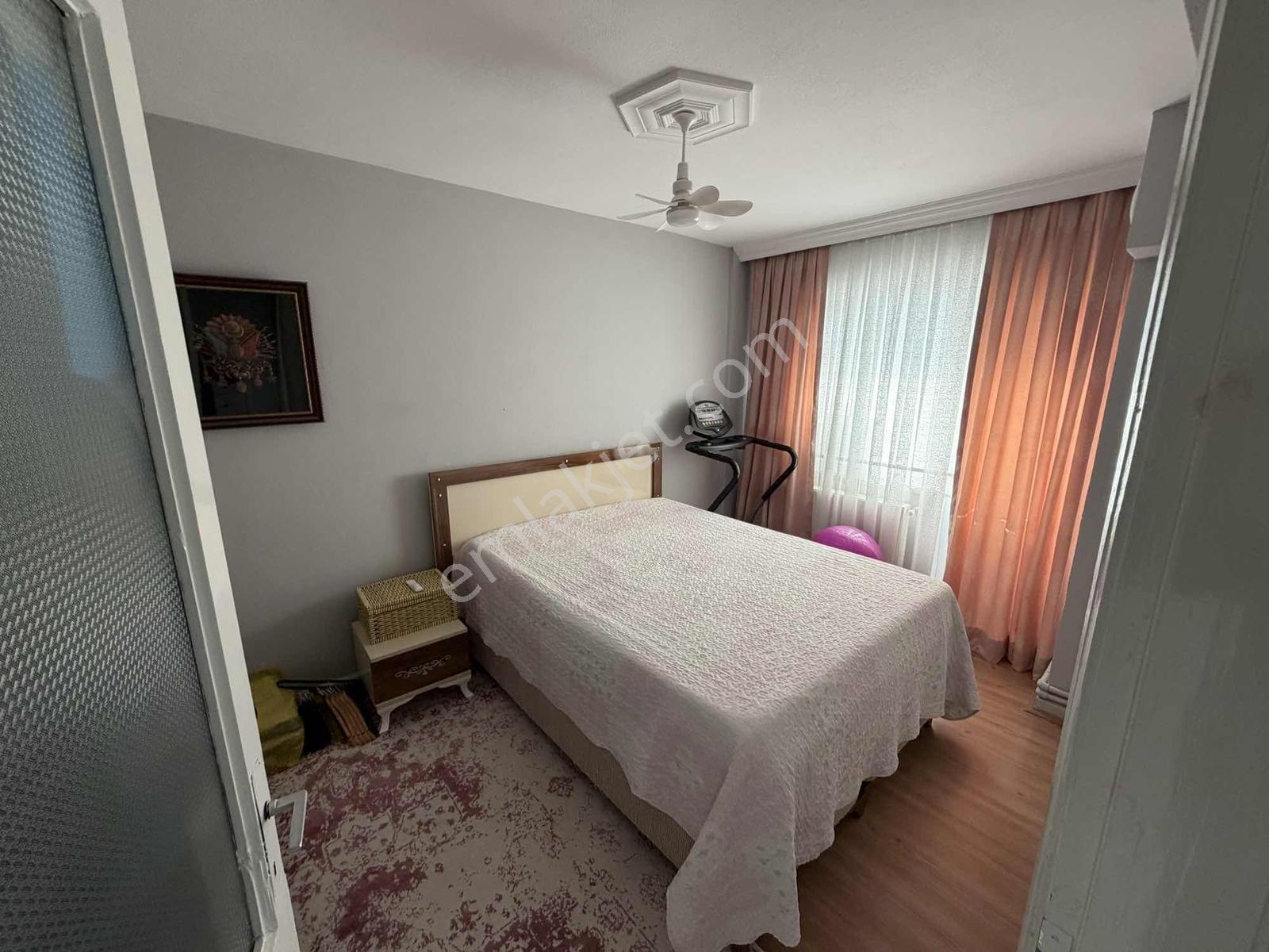 Karataş'tan 3+1 Umut Sitesinde Satılık Daire — fotoğraf 2