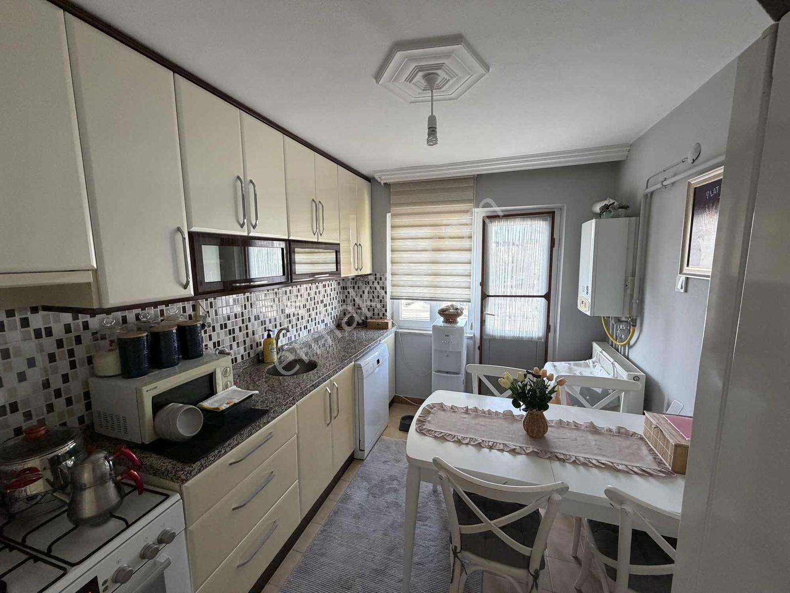 Karataş'tan 3+1 Umut Sitesinde Satılık Daire — fotoğraf 3