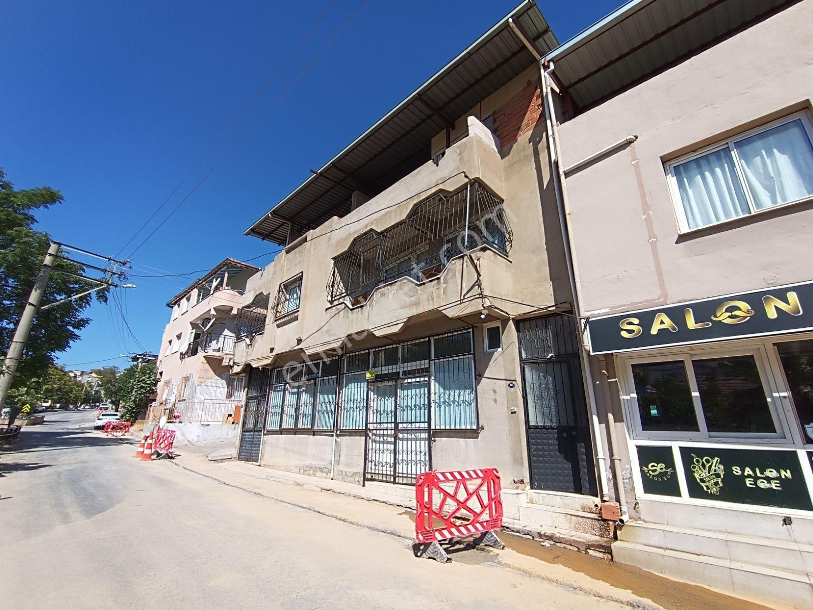 İzmir Bozyaka Umut Mahallesinde Komple Satılık Bina — fotoğraf 2