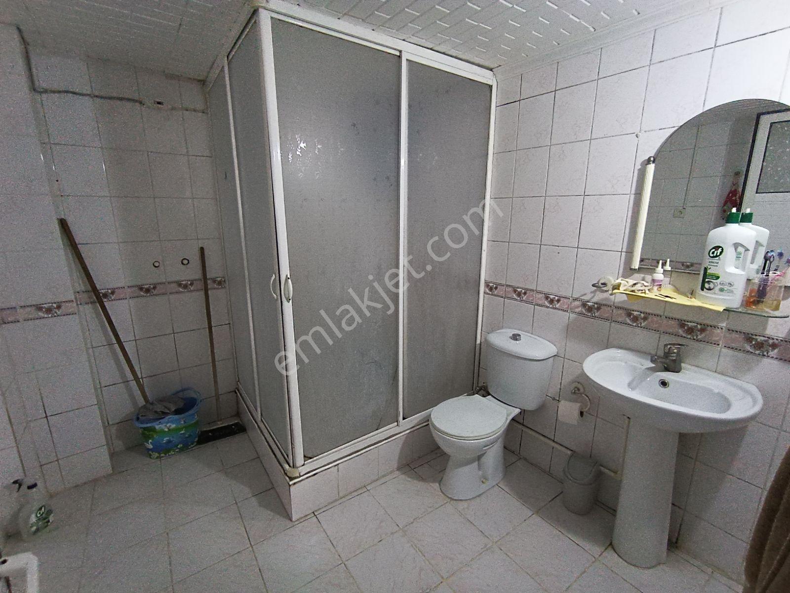 İzmir Bozyaka Umut Mahallesinde Komple Satılık Bina — fotoğraf 22