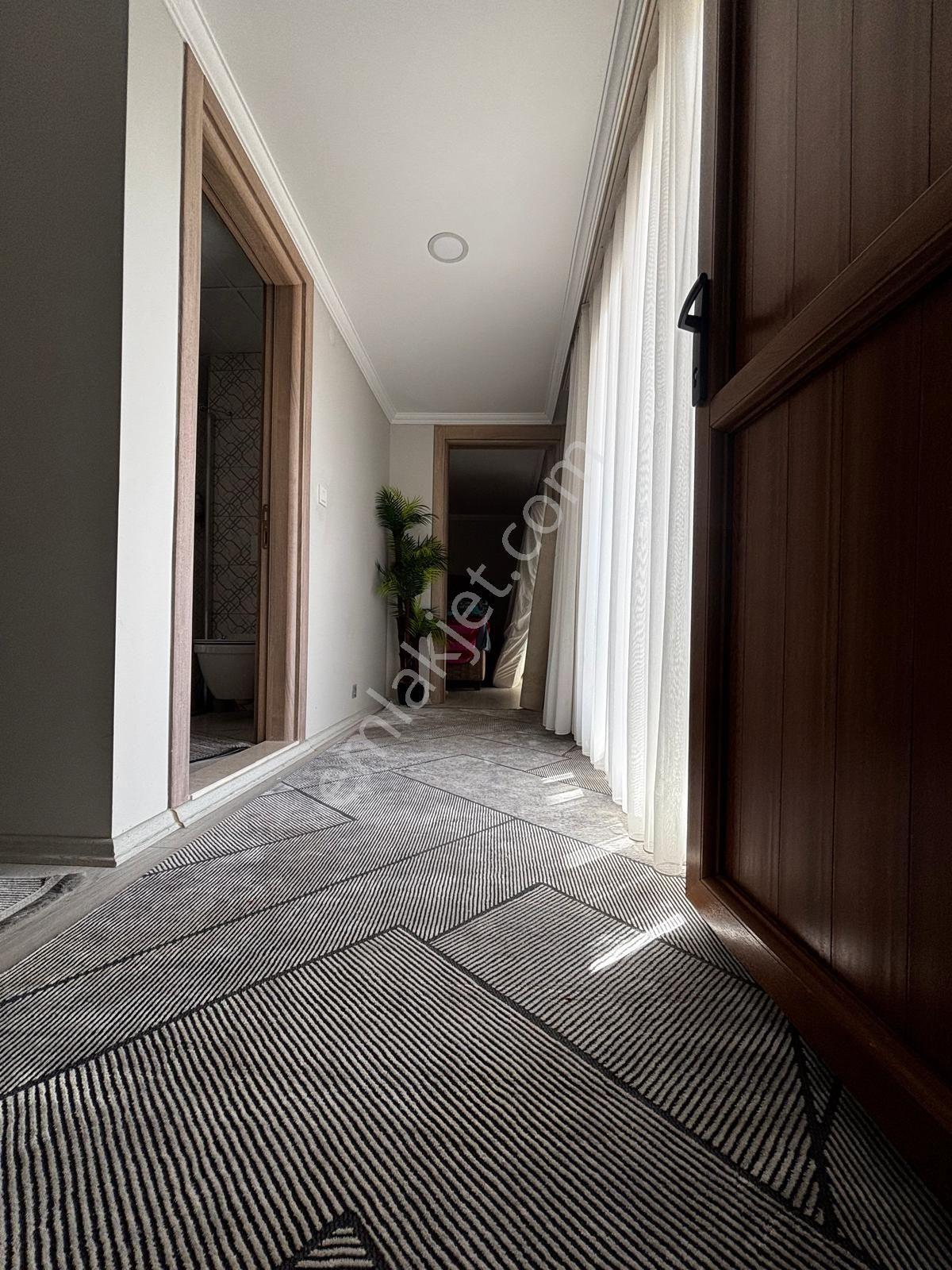 Ortak Emlak’tanyeşil Mahalle’de Atatürk Bulvarı Üzeri 6+1 Dubleks Daire — fotoğraf 24