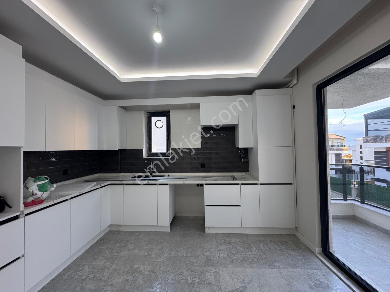 Atatürk Mahalles 4+2 Deniz Manzaralı Oturuma Açık İskanlı Villa — fotoğraf 20
