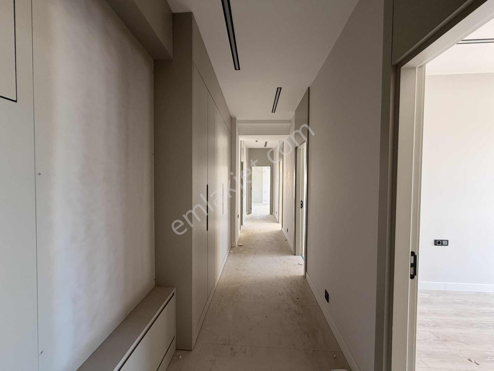 Muhteşem Genişlikte 3+1 Ana Yol Üzeri Ara Kat — fotoğraf 14