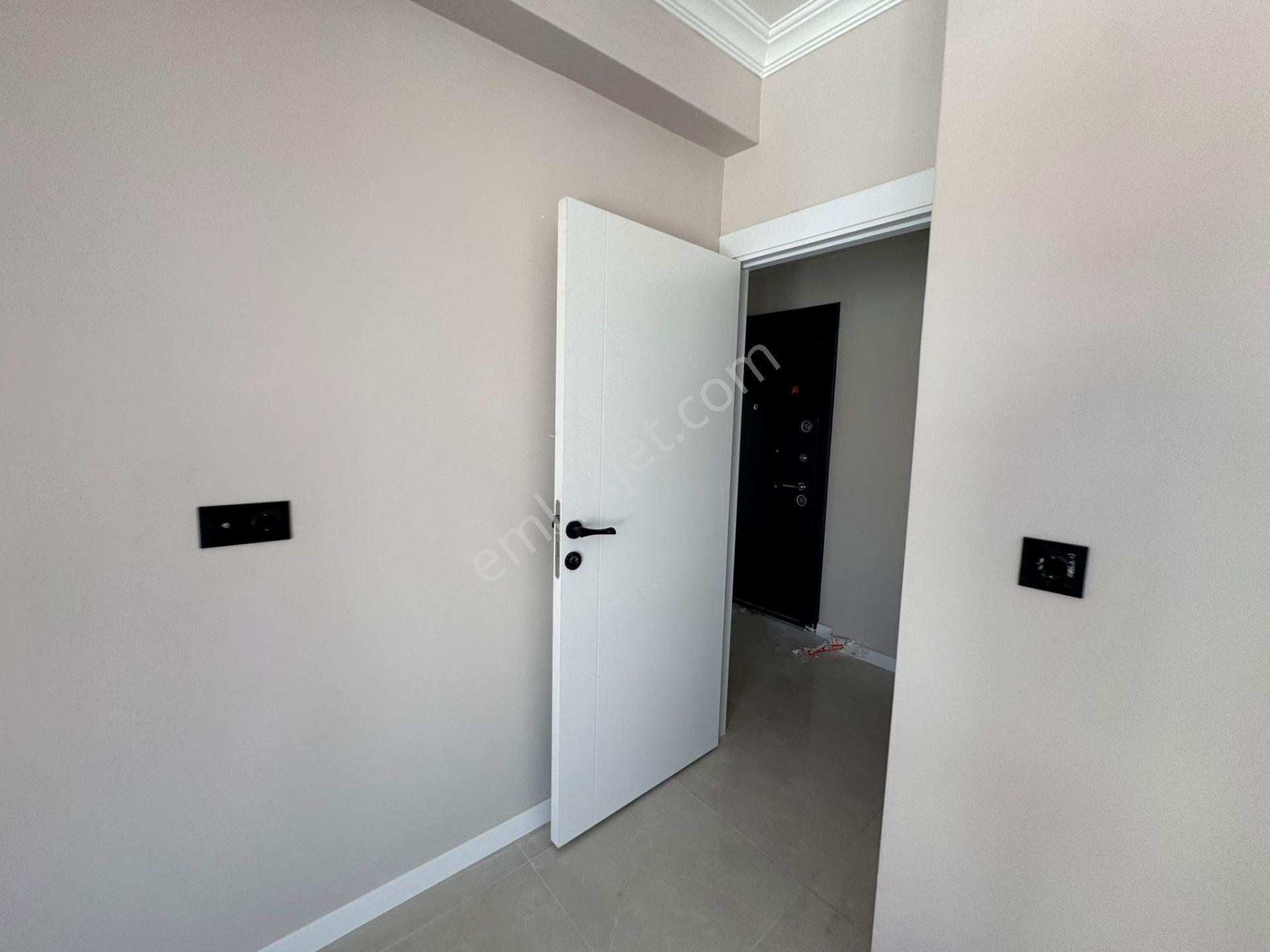 Ertaş Blv Yakını Yerden Isıtmalı Köşe Arakat 2+1 Daire Bk-35 — fotoğraf 13