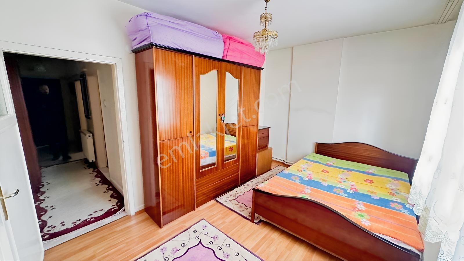 M.çakmak Mah.3+1 Ara Katta Bağımsız Ara Katta Trene Yakın Daire — fotoğraf 9