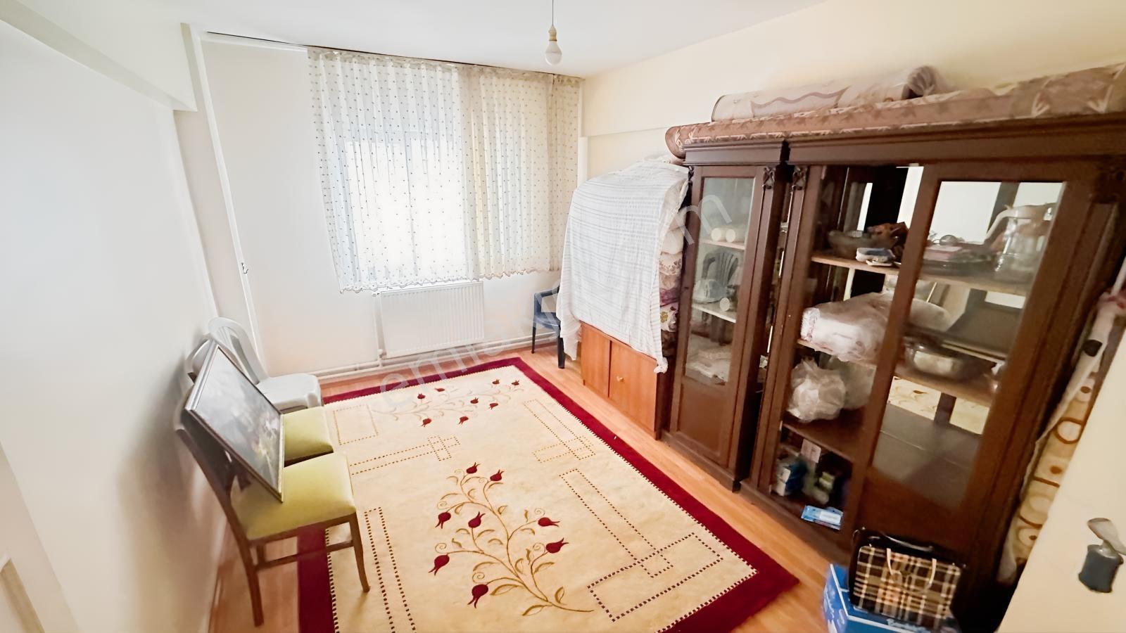 M.çakmak Mah.3+1 Ara Katta Bağımsız Ara Katta Trene Yakın Daire — fotoğraf 11