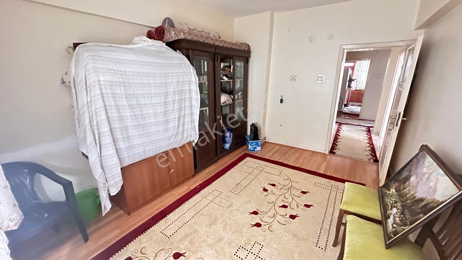 M.çakmak Mah.3+1 Ara Katta Bağımsız Ara Katta Trene Yakın Daire — fotoğraf 13