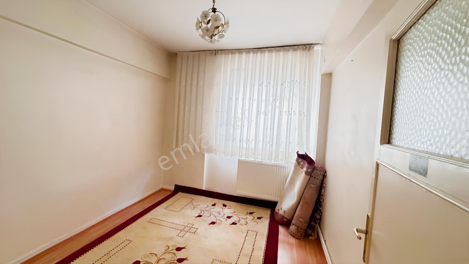 M.çakmak Mah.3+1 Ara Katta Bağımsız Ara Katta Trene Yakın Daire — fotoğraf 16