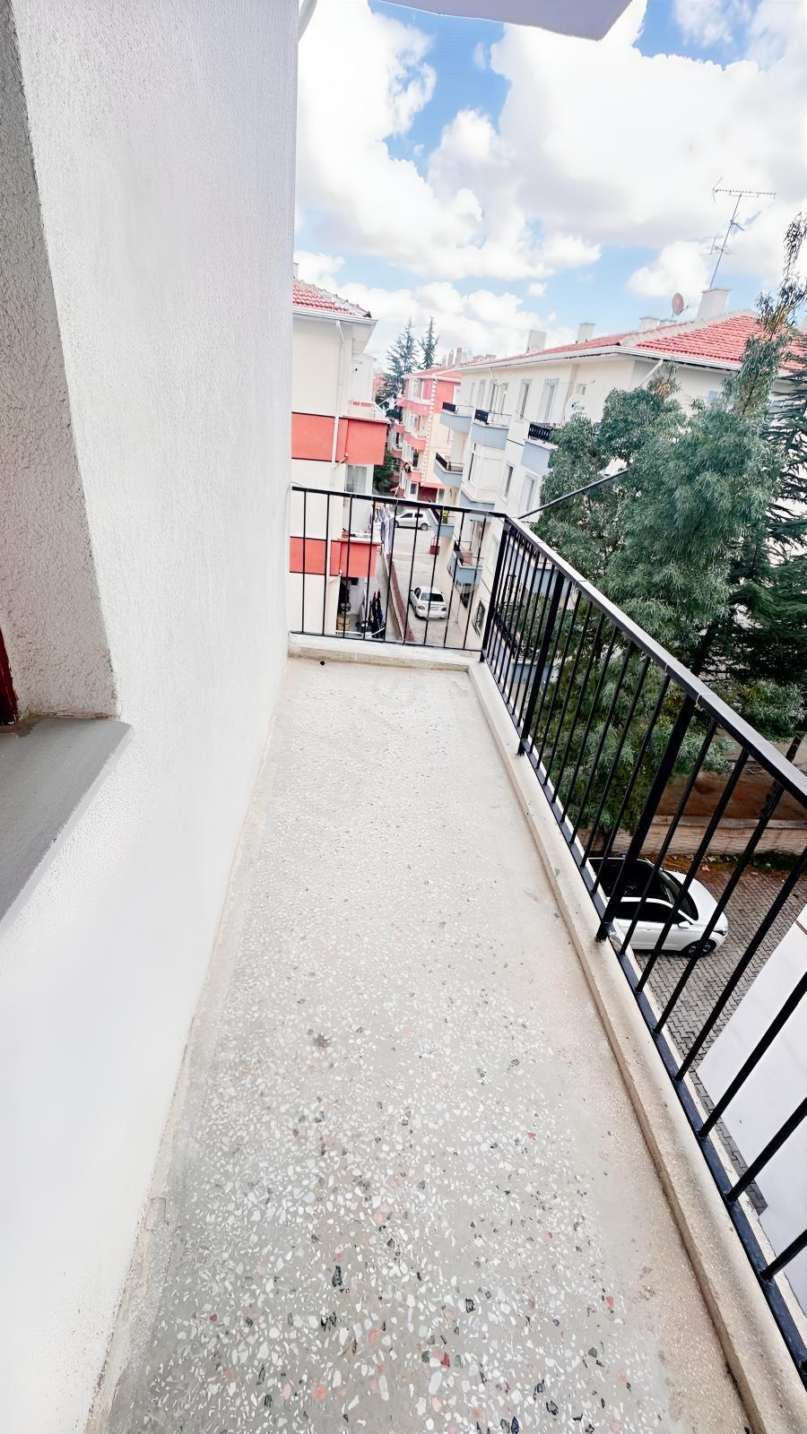 M.çakmak Mah.3+1 Ara Katta Bağımsız Ara Katta Trene Yakın Daire — fotoğraf 23
