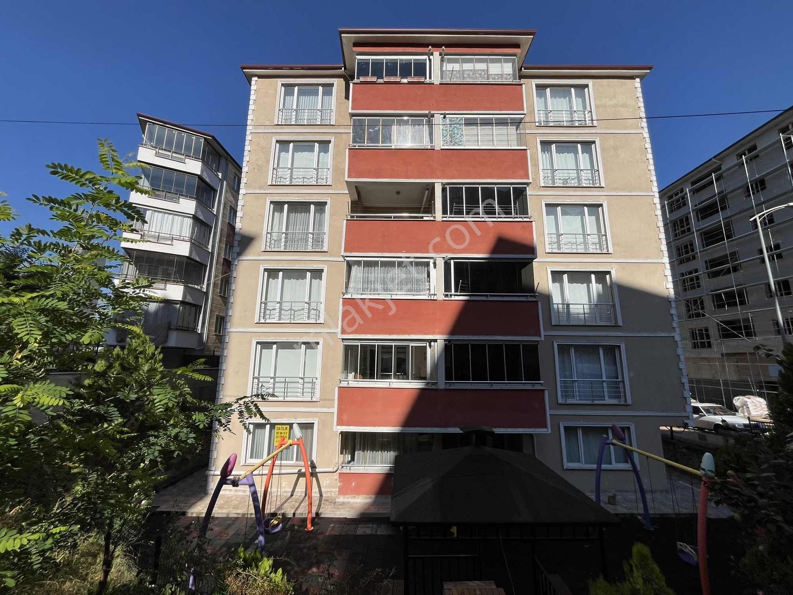 Anadolu Hastanesi Nin Yanında Satılık 3+1 Geniş Daire — fotoğraf 5