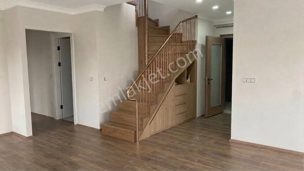 Bağdat Caddesine Yürüme Mesafesinde Dubleks Daire