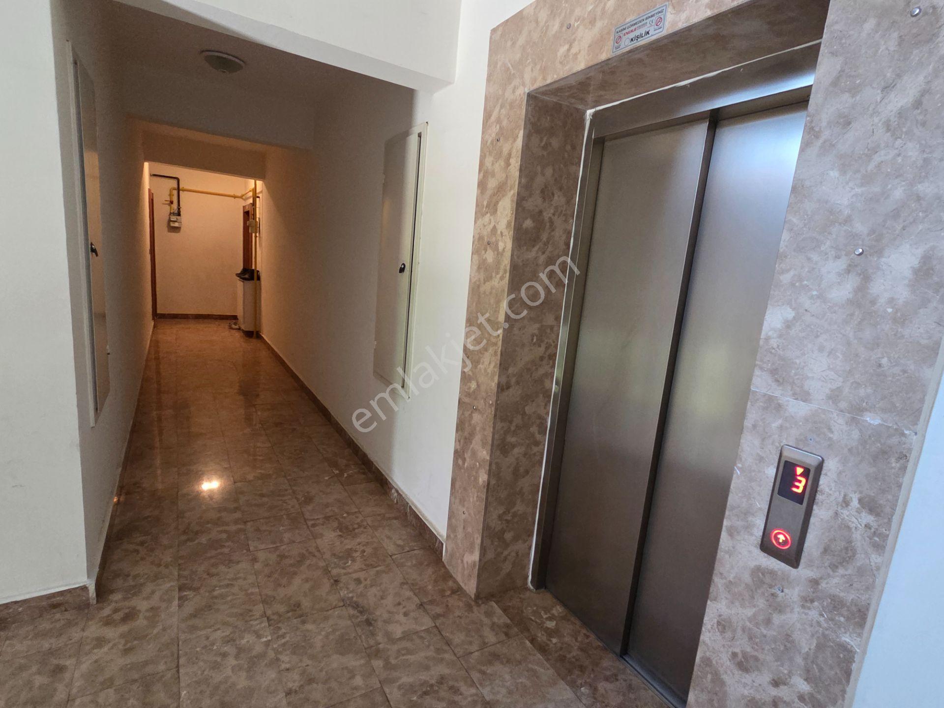 Doğukan Real Estate | Seksenler Sokağı Çaprazı | Ara Kat Geniş Balkonlu Satılık Daire — fotoğraf 24