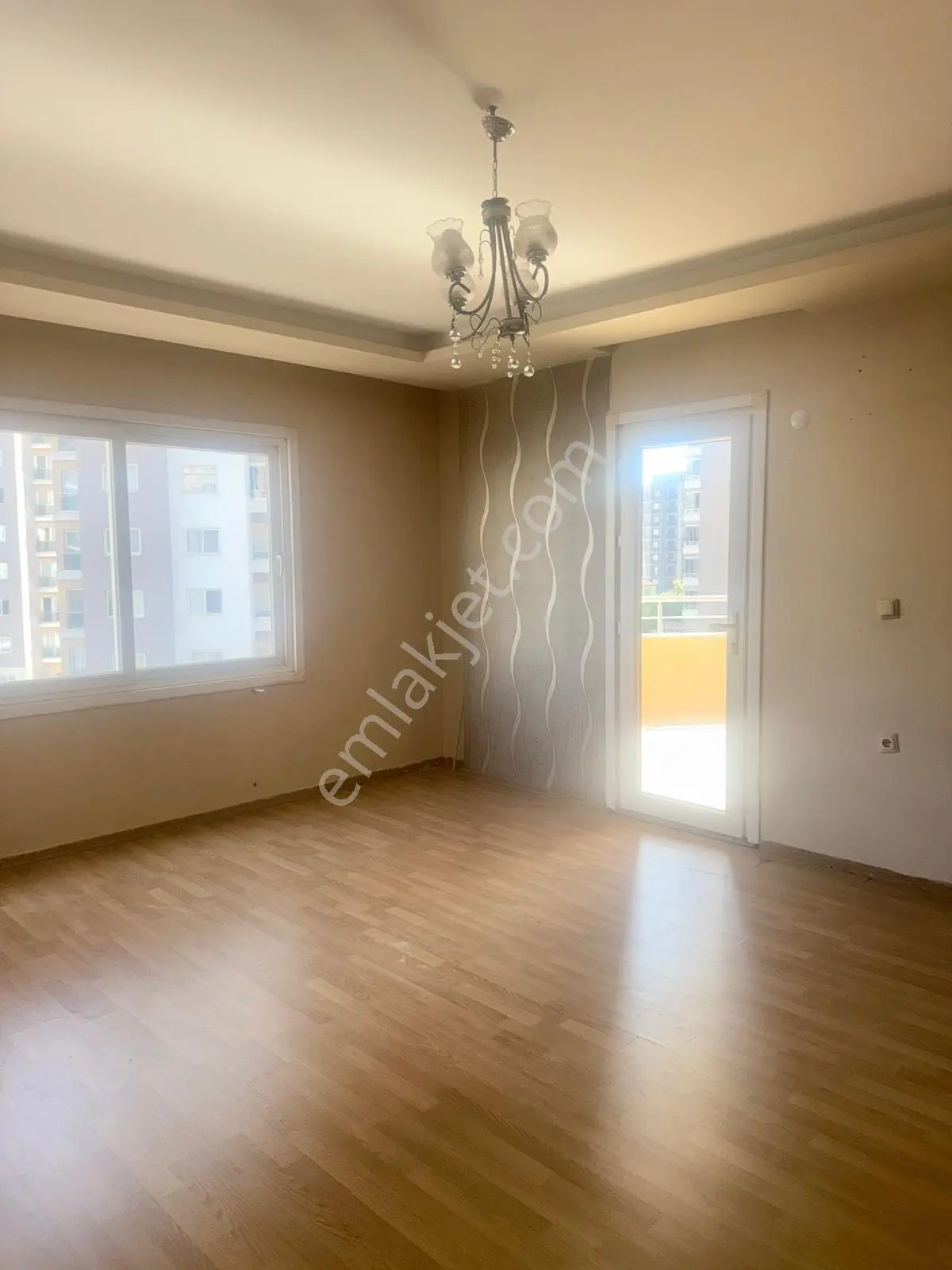 Mezitlinin Kalbi Olan Zeytinli Caddede 3+1 — fotoğraf 8