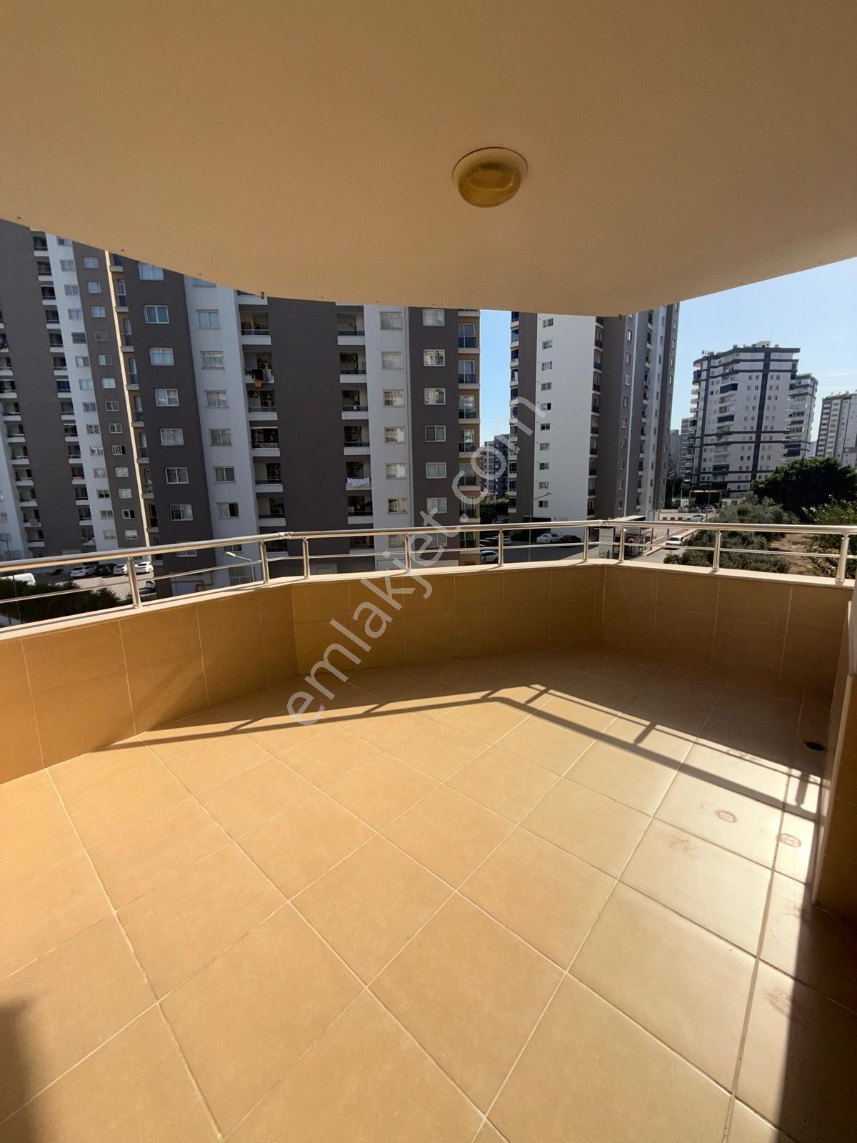 Mezitlinin Kalbi Olan Zeytinli Caddede 3+1 — fotoğraf 13