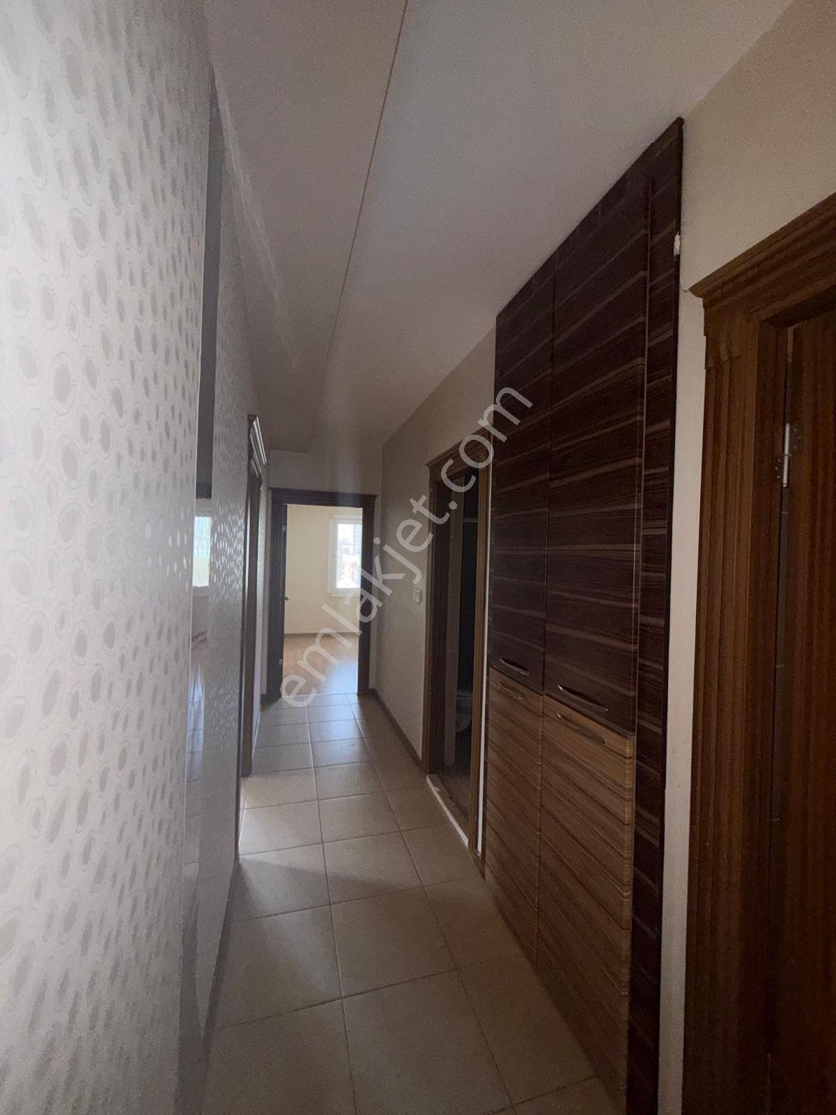 Mezitlinin Kalbi Olan Zeytinli Caddede 3+1 — fotoğraf 18