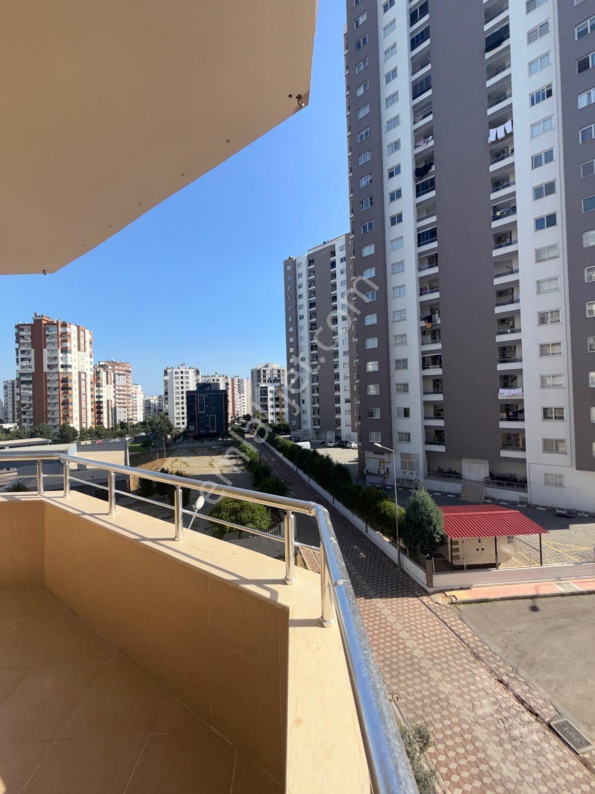 Mezitlinin Kalbi Olan Zeytinli Caddede 3+1 — fotoğraf 20