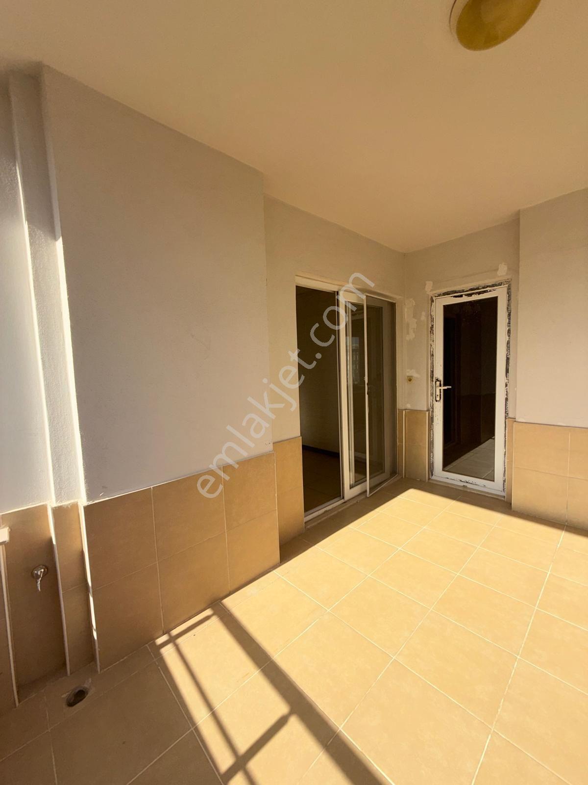 Mezitlinin Kalbi Olan Zeytinli Caddede 3+1 — fotoğraf 22
