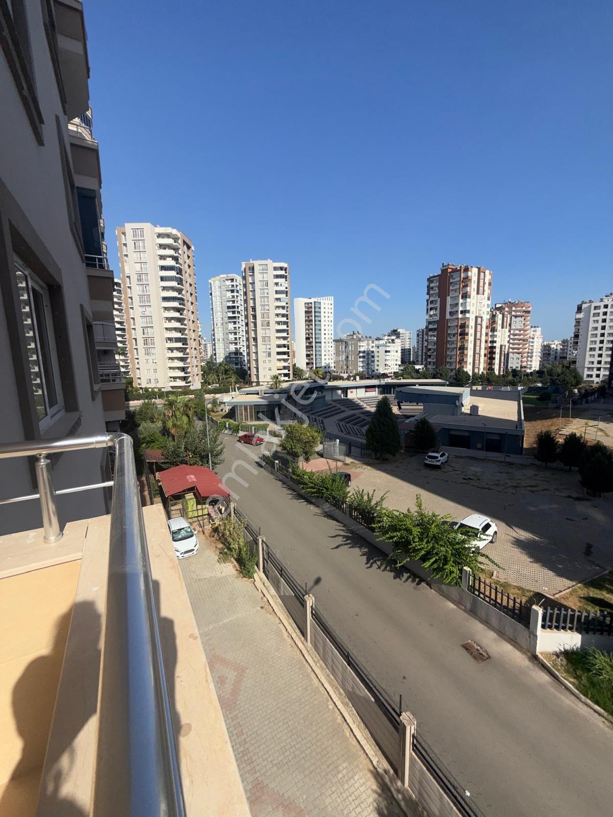 Mezitlinin Kalbi Olan Zeytinli Caddede 3+1 — fotoğraf 23