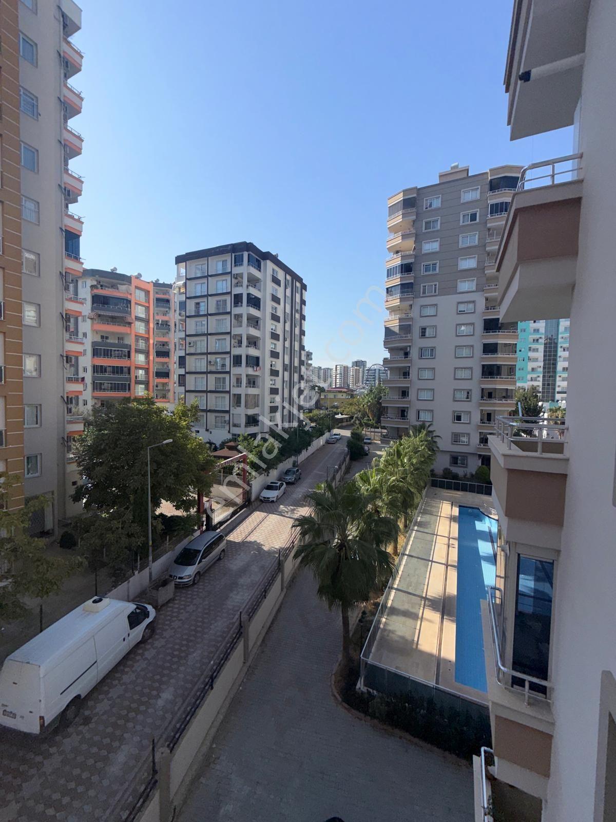 Mezitlinin Kalbi Olan Zeytinli Caddede 3+1 — fotoğraf 25